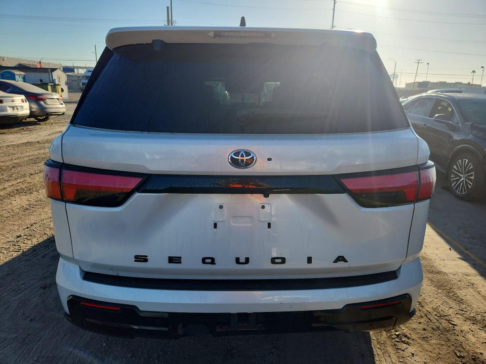 71672586 :رقم المزاد ، 7SVAAABA4PX018280 vin ، 2023 Toyota Sequoia مزاد بيع