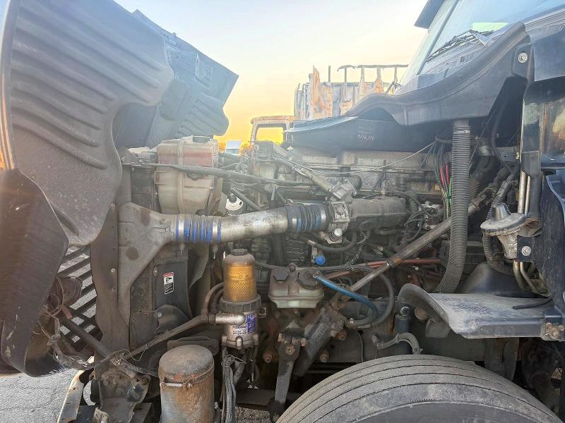 Продажа на аукционе авто 2008 Freightliner Cascadia 125, vin: 1FUJGLCK18LZ65919, номер лота: 71425116