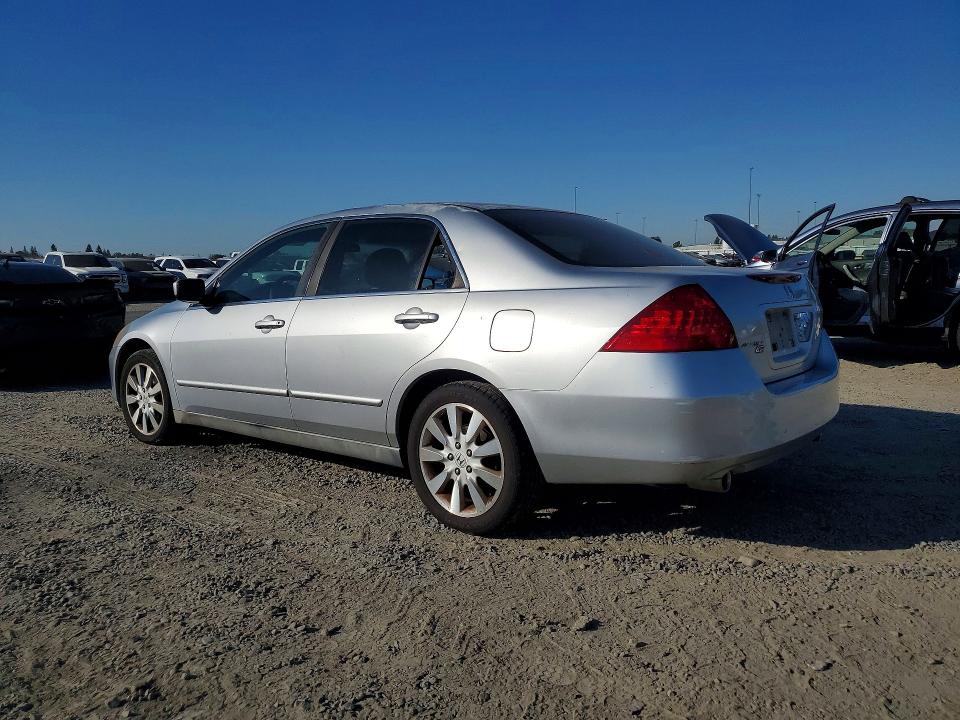 Продажа на аукционе авто 2007 Honda Accord, vin: 1HGCM66407A032404, номер лота: 71889696