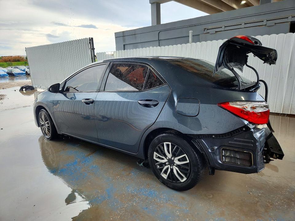 71940256 :رقم المزاد ، 2T1BURHE1JC074195 vin ، 2018 Toyota Corolla مزاد بيع