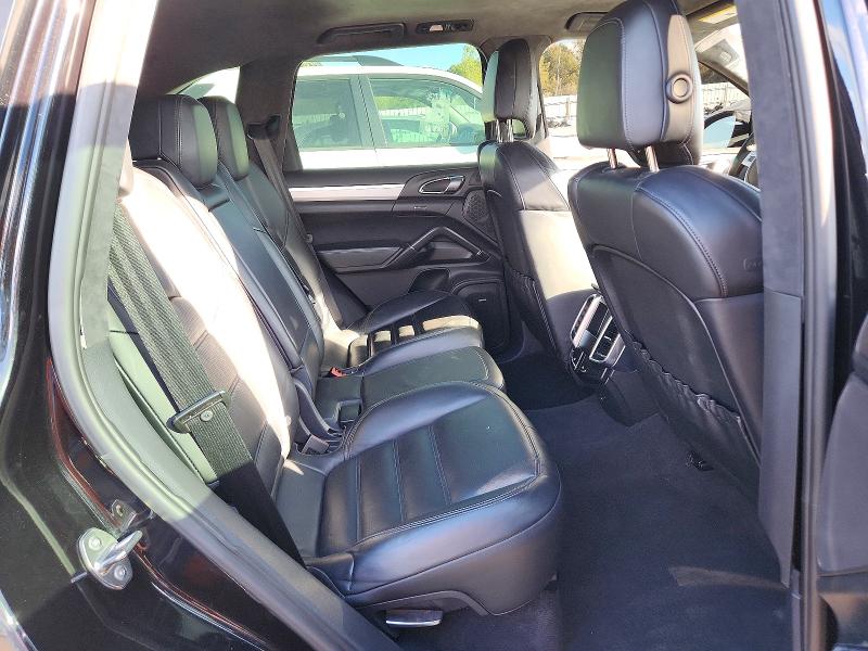 Продаж на аукціоні авто 2012 Porsche Cayenne, vin: WP1AC2A2XCLA80335, номер лоту: 72309076