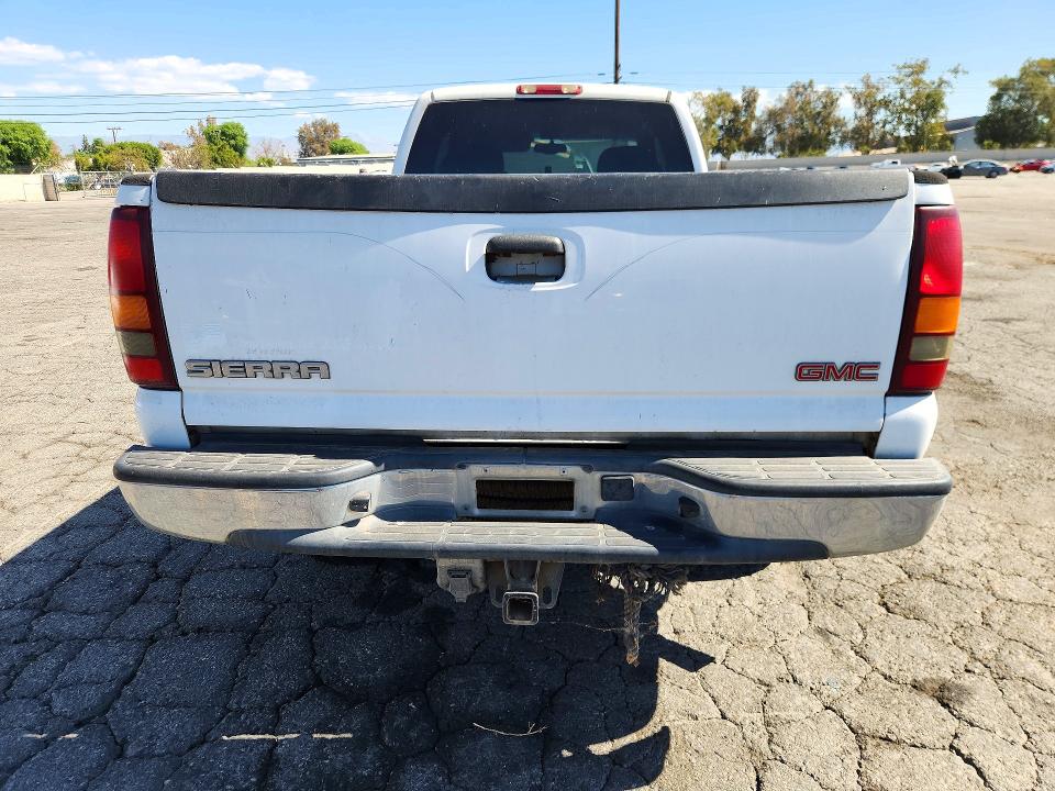 71451796 :رقم المزاد ، 1GTHC29G92E173480 vin ، 2002 Gmc Sierra مزاد بيع
