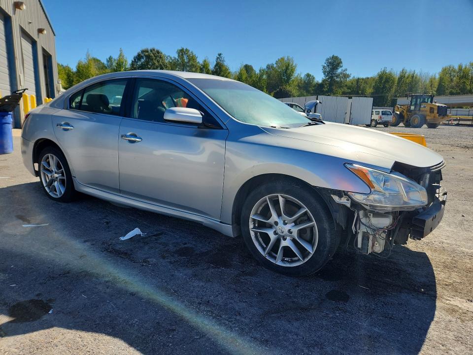 71694526 :رقم المزاد ، 1N4AA5AP0BC849711 vin ، 2011 Nissan Maxima مزاد بيع