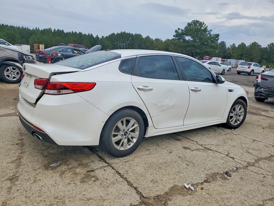 2016 Kia Optima მანქანა იყიდება აუქციონზე, vin: KNAGT4L34G5085096, აუქციონის ნომერი: 71625866