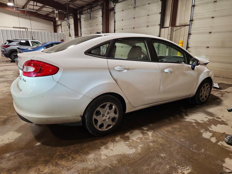 71598296 :رقم المزاد ، 3FADP4AJ2BM128841 vin ، 2011 Ford Fiesta مزاد بيع