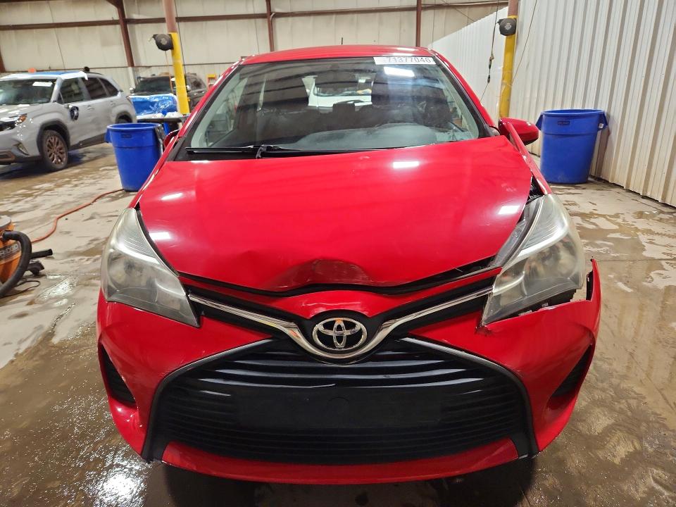 71377046 :رقم المزاد ، VNKJTUD38FA022202 vin ، 2015 Toyota Yaris مزاد بيع