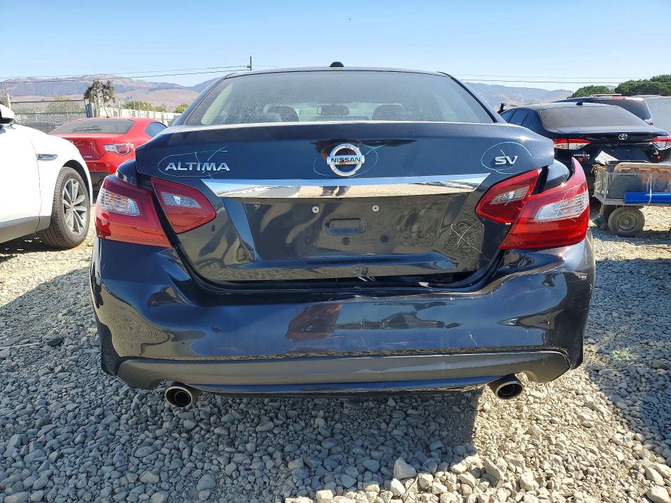 2018 Nissan Altima მანქანა იყიდება აუქციონზე, vin: 1N4AL3AP7JC141159, აუქციონის ნომერი: 71859136