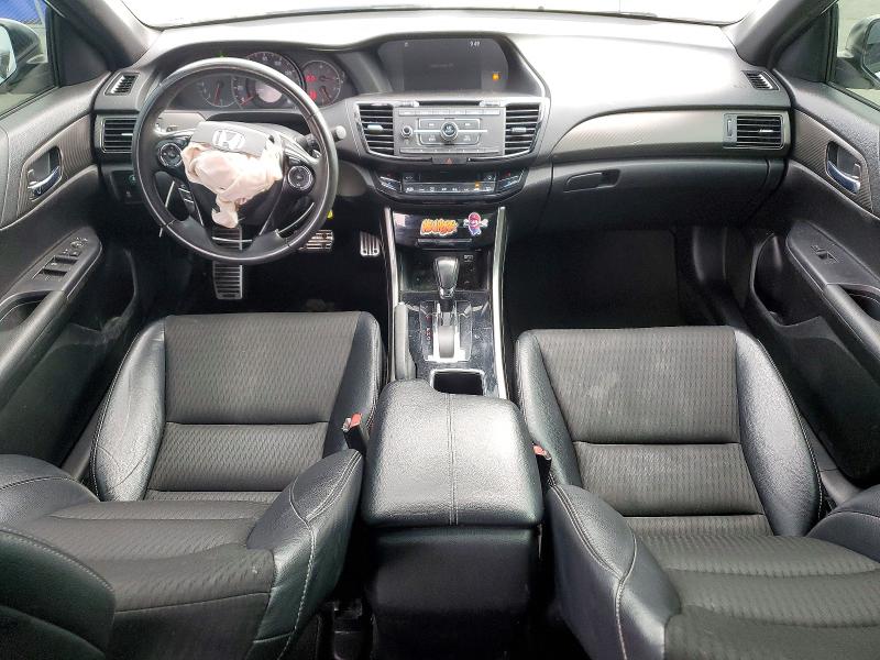 71203966 :رقم المزاد ، 1HGCR2F54HA192838 vin ، 2017 Honda Accord مزاد بيع