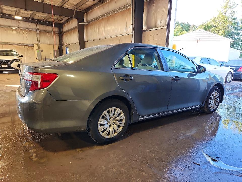 2014 Toyota Camry მანქანა იყიდება აუქციონზე, vin: 4T4BF1FK4ER377485, აუქციონის ნომერი: 71953346