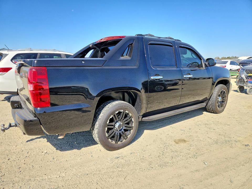 71199286 :رقم المزاد ، 3GNMCFE00DG345557 vin ، 2013 Chevrolet Avalanche مزاد بيع