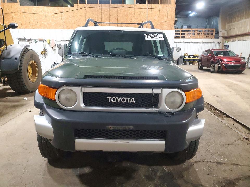 2010 Toyota Fj Cruiser მანქანა იყიდება აუქციონზე, vin: JTEBU4BF5AK078698, აუქციონის ნომერი: 72482426