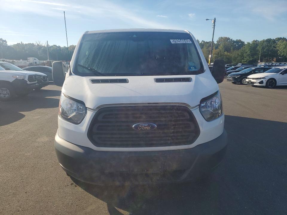 2018 Ford Transit მანქანა იყიდება აუქციონზე, vin: 1FTYE2YM5JKA30656, აუქციონის ნომერი: 70284046