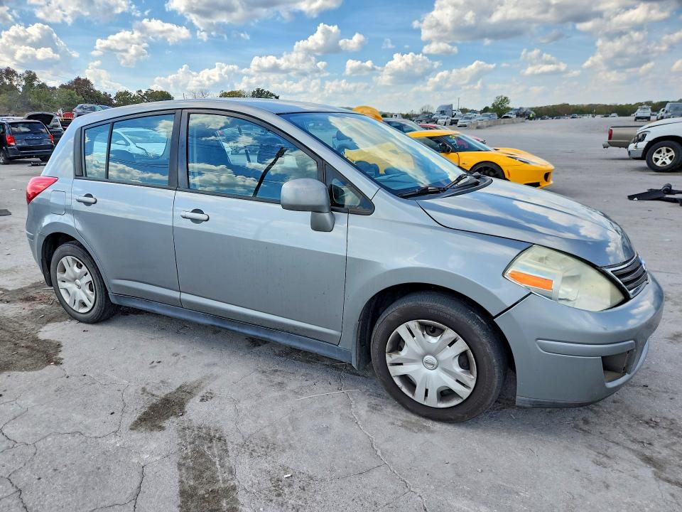 2010 Nissan Versa მანქანა იყიდება აუქციონზე, vin: 3N1BC1CP8AL393428, აუქციონის ნომერი: 71244126