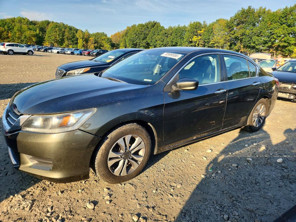 2015 Honda Accord მანქანა იყიდება აუქციონზე, vin: 1HGCR2F30FA095115, აუქციონის ნომერი: 70999956
