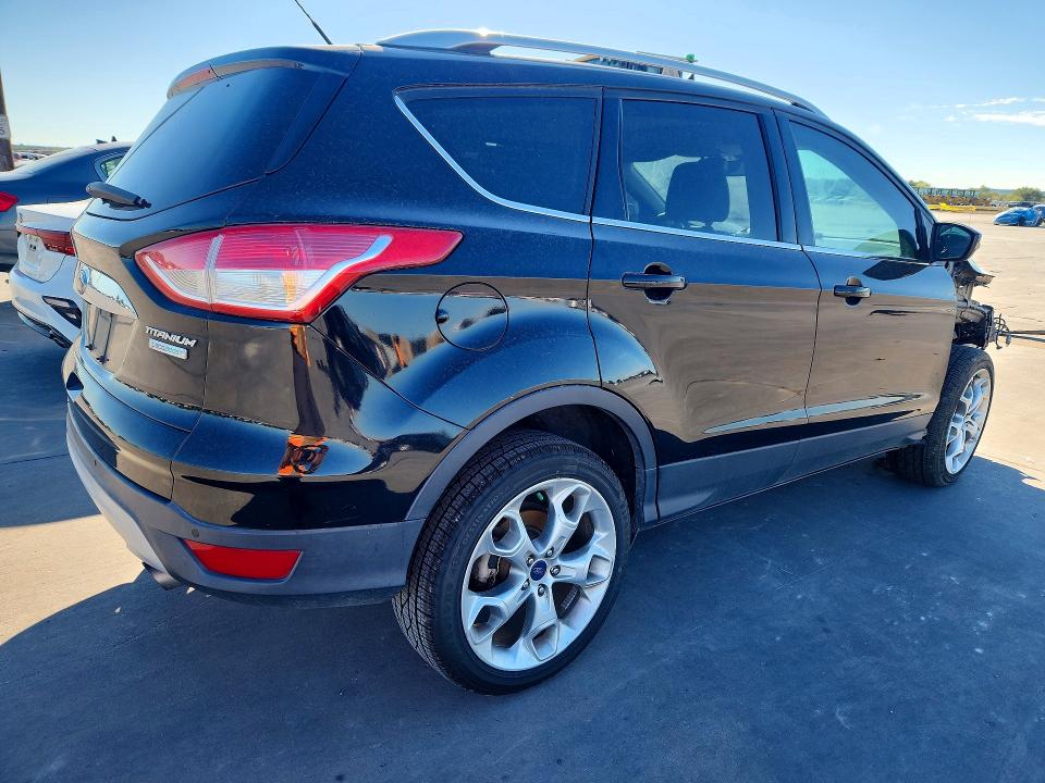 Продажа на аукционе авто 2016 Ford Escape, vin: 1FMCU0J97GUC78388, номер лота: 73352646