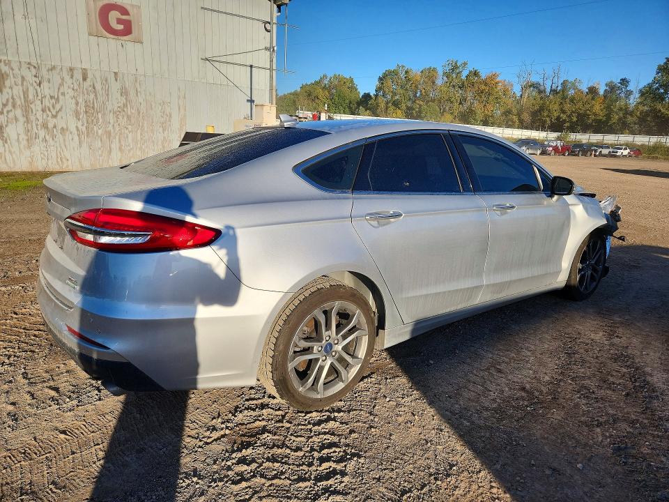 Продажа на аукционе авто 2019 Ford Fusion, vin: 3FA6P0CD6KR260979, номер лота: 71428096