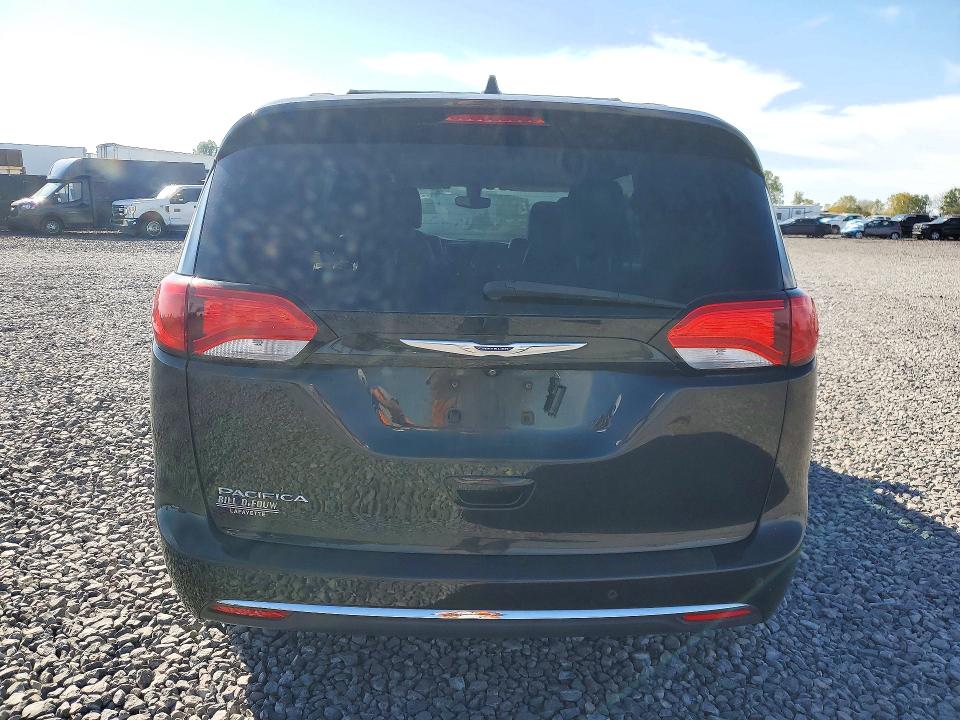 72301466 :رقم المزاد ، 2C4RC1EG0JR227352 vin ، 2018 Chrysler Pacifica مزاد بيع