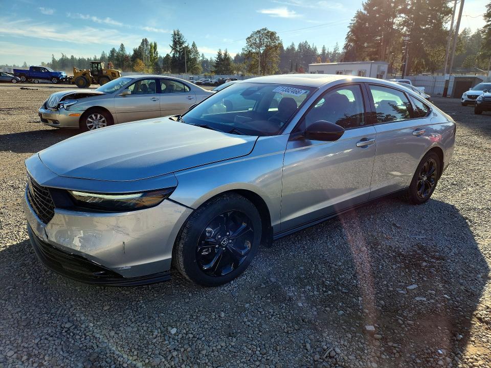Auction sale of the 2025 Honda Accord, vin: 1HGCY1F44SA039470, lot number: 71382466