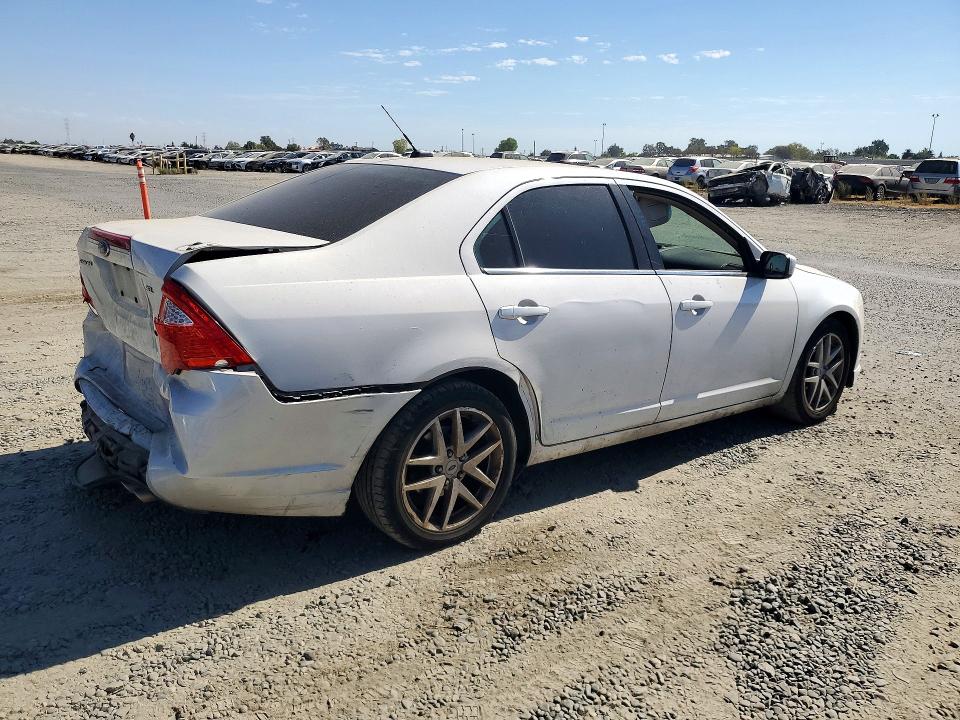 2010 Ford Fusion მანქანა იყიდება აუქციონზე, vin: 3FAHP0JA5AR266658, აუქციონის ნომერი: 72632256