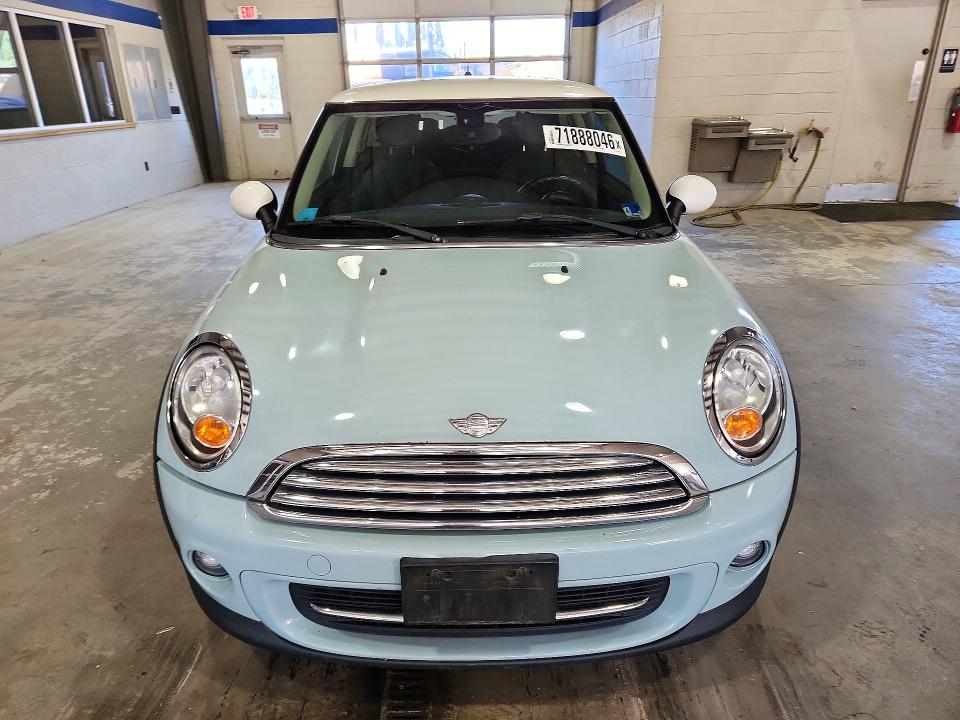 71888046 :رقم المزاد ، WMWSU3C57DT680390 vin ، 2013 Mini Cooper مزاد بيع