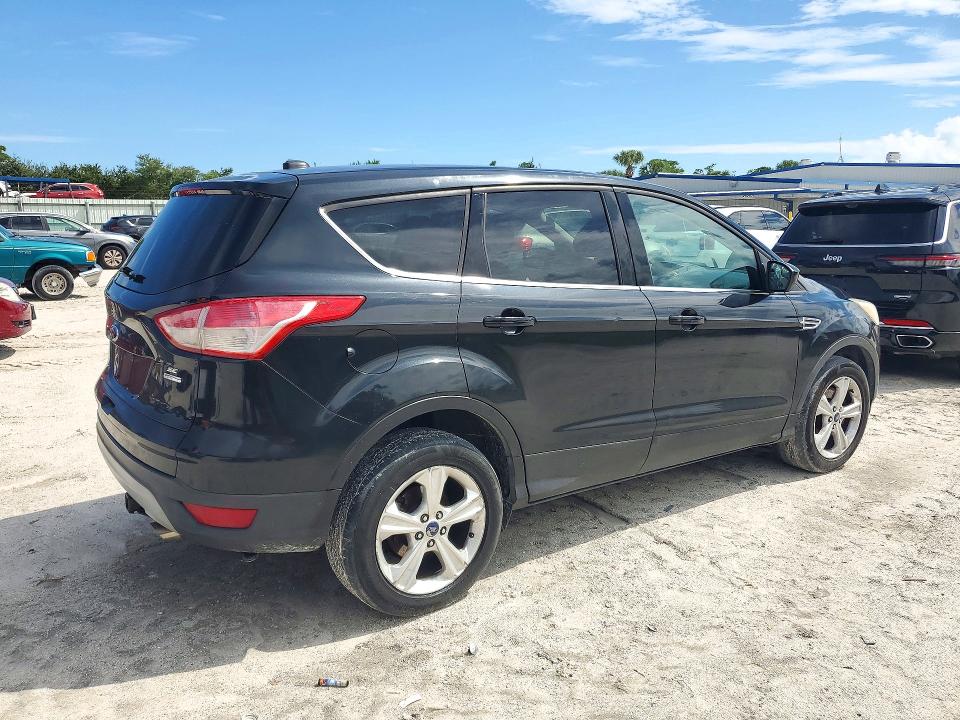 2014 Ford Escape მანქანა იყიდება აუქციონზე, vin: 1FMCU9G9XEUB04436, აუქციონის ნომერი: 72350686