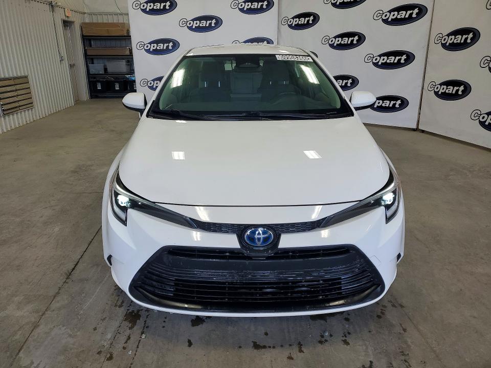 Продажа на аукционе авто 2023 Toyota Corolla Hybrid, vin: JTDBCMFE6P3017176, номер лота: 69908366