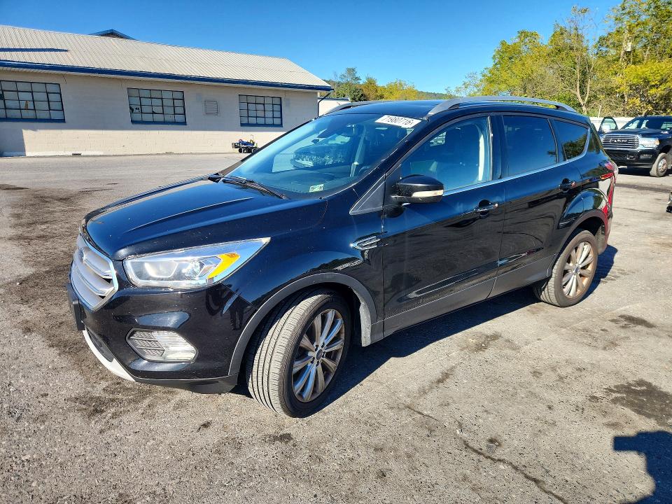 Auction sale of the 2017 Ford Escape, vin: 1FMCU9J93HUE52205, lot number: 71980716
