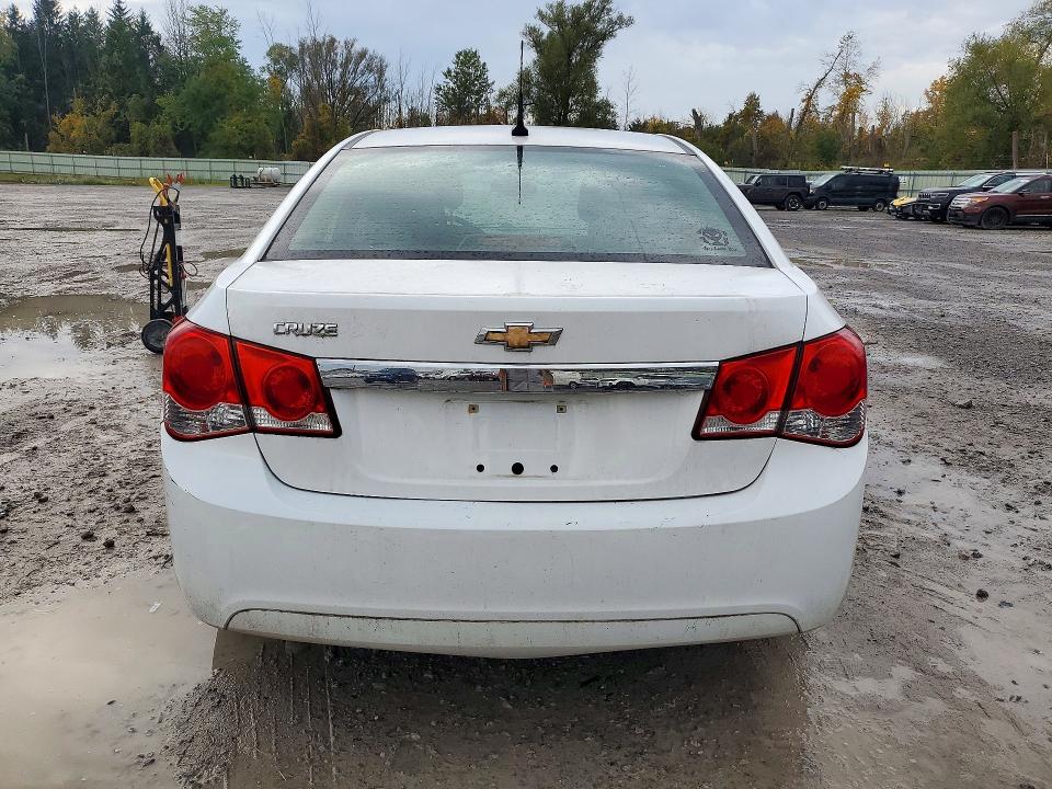 72332126 :رقم المزاد ، 1G1PA5SG2E7183668 vin ، 2014 Chevrolet Cruze مزاد بيع