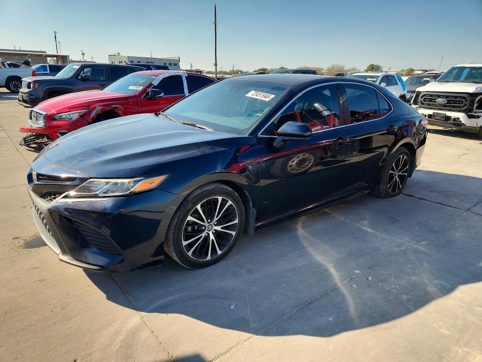 2020 Toyota Camry მანქანა იყიდება აუქციონზე, vin: 4T1G11AK1LU877199, აუქციონის ნომერი: 72451946