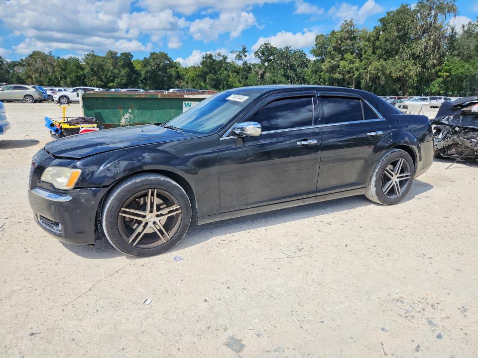 2013 Chrysler 300c მანქანა იყიდება აუქციონზე, vin: 2C3CCAKT4DH651607, აუქციონის ნომერი: 71451446