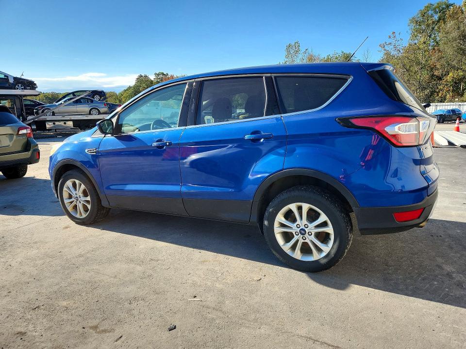 71695756 :رقم المزاد ، 1FMCU9GD1HUE62114 vin ، 2017 Ford Escape مزاد بيع