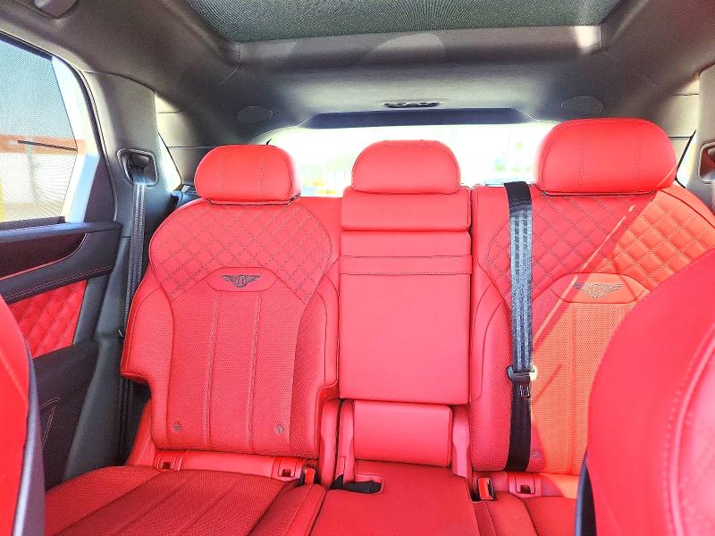 2023 Bentley Bentayga მანქანა იყიდება აუქციონზე, vin: SJAAT2ZV2PC022081, აუქციონის ნომერი: 71597346