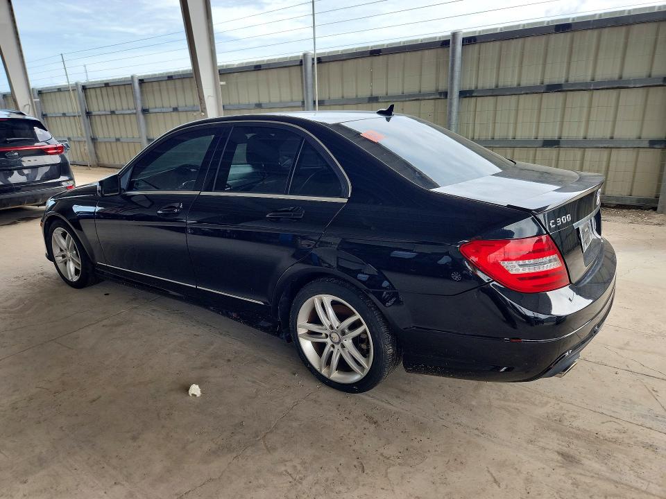 70379626 :رقم المزاد ، WDDGF8AB7DR276727 vin ، 2013 Mercedes-benz C مزاد بيع