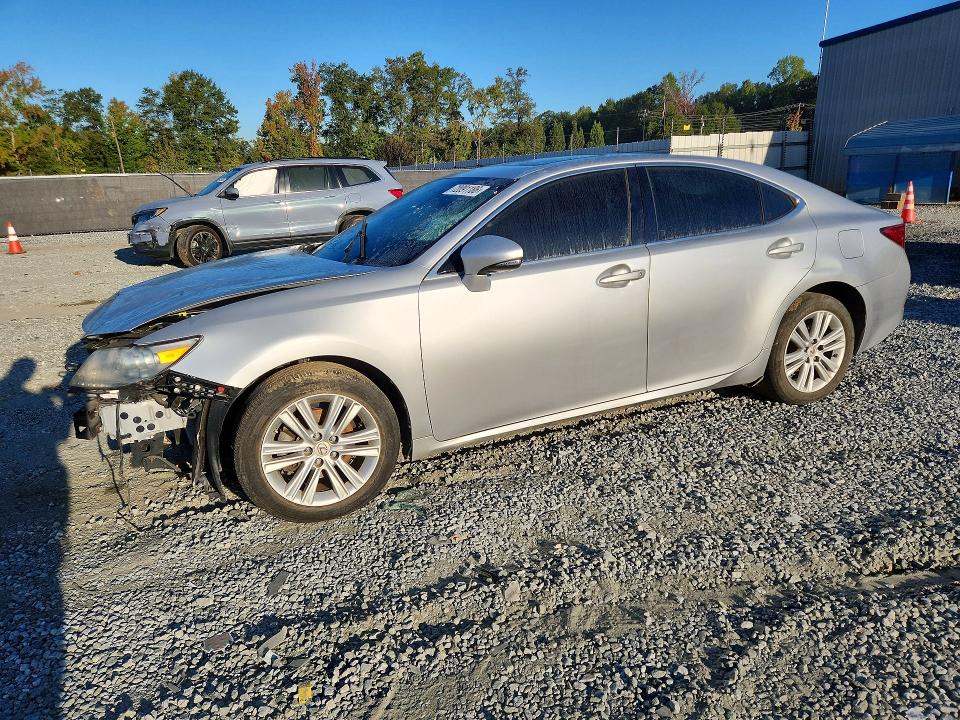 72091186 :رقم المزاد ، JTHBK1GG3F2193994 vin ، 2015 Lexus Es مزاد بيع
