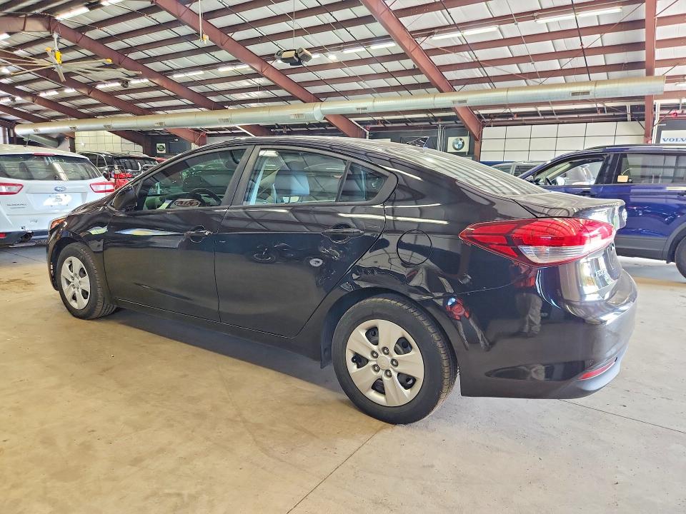 71737106 :رقم المزاد ، 3KPFK4A72JE230784 vin ، 2018 Kia Forte مزاد بيع