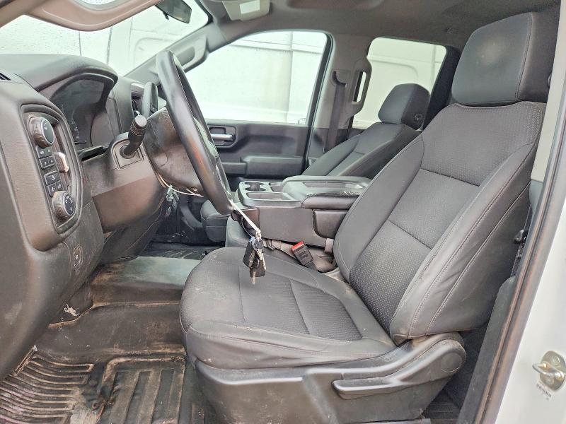 70610796 :رقم المزاد ، 1GC2YLE77LF222156 vin ، 2020 Chevrolet Silverado مزاد بيع