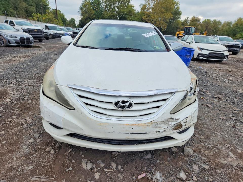 71642376 :رقم المزاد ، 5NPEB4AC8BH015917 vin ، 2011 Hyundai Sonata مزاد بيع