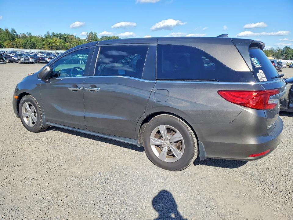 2018 Honda Odyssey მანქანა იყიდება აუქციონზე, vin: 5FNRL6H70JB069177, აუქციონის ნომერი: 71676226
