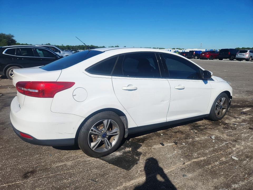 2016 Ford Focus მანქანა იყიდება აუქციონზე, vin: 1FADP3FE8GL385713, აუქციონის ნომერი: 72226156