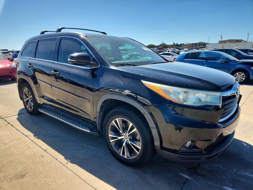 71844566 :رقم المزاد ، 5TDKKRFH0GS135751 vin ، 2016 Toyota Highlander مزاد بيع