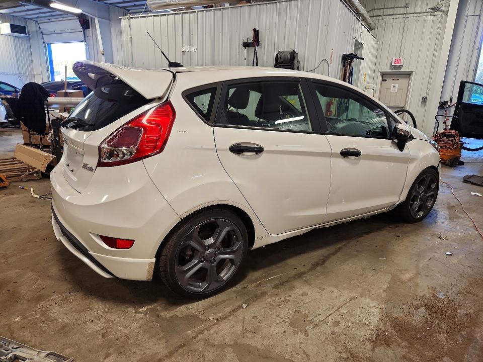 Продажа на аукционе авто 2016 Ford Fiesta, vin: 3FADP4GX8GM126739, номер лота: 72251426