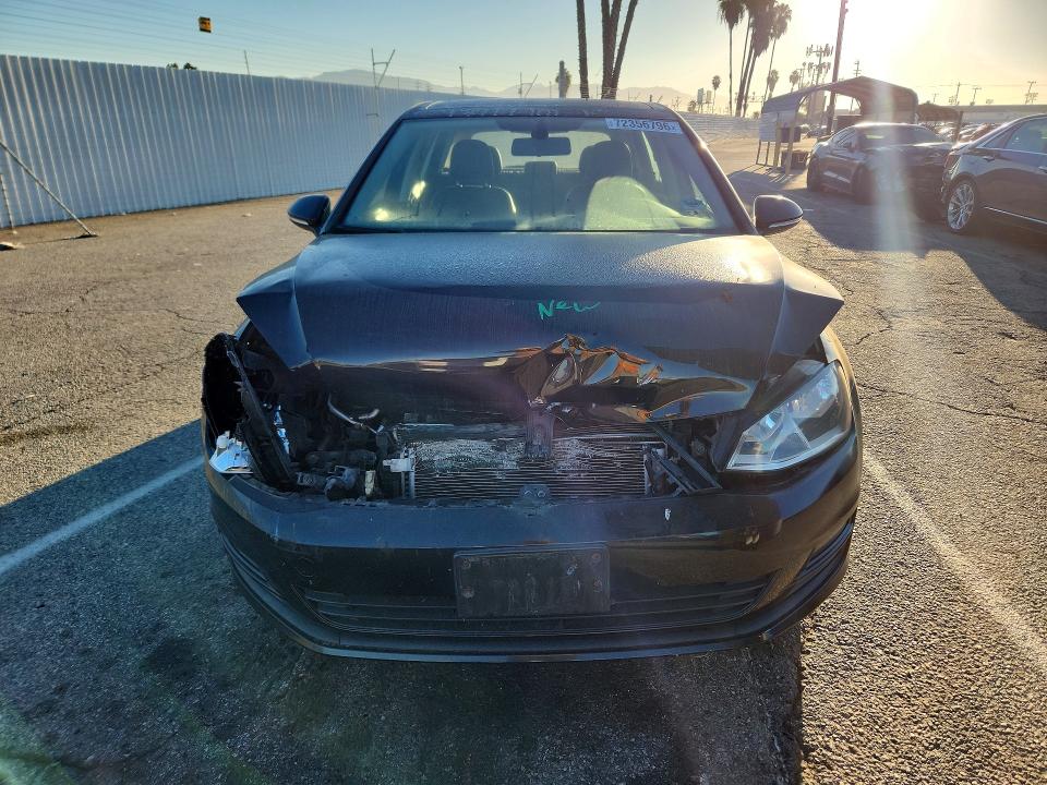 72356796 :رقم المزاد ، 3VW217AU2GM034719 vin ، 2016 Volkswagen Golf مزاد بيع