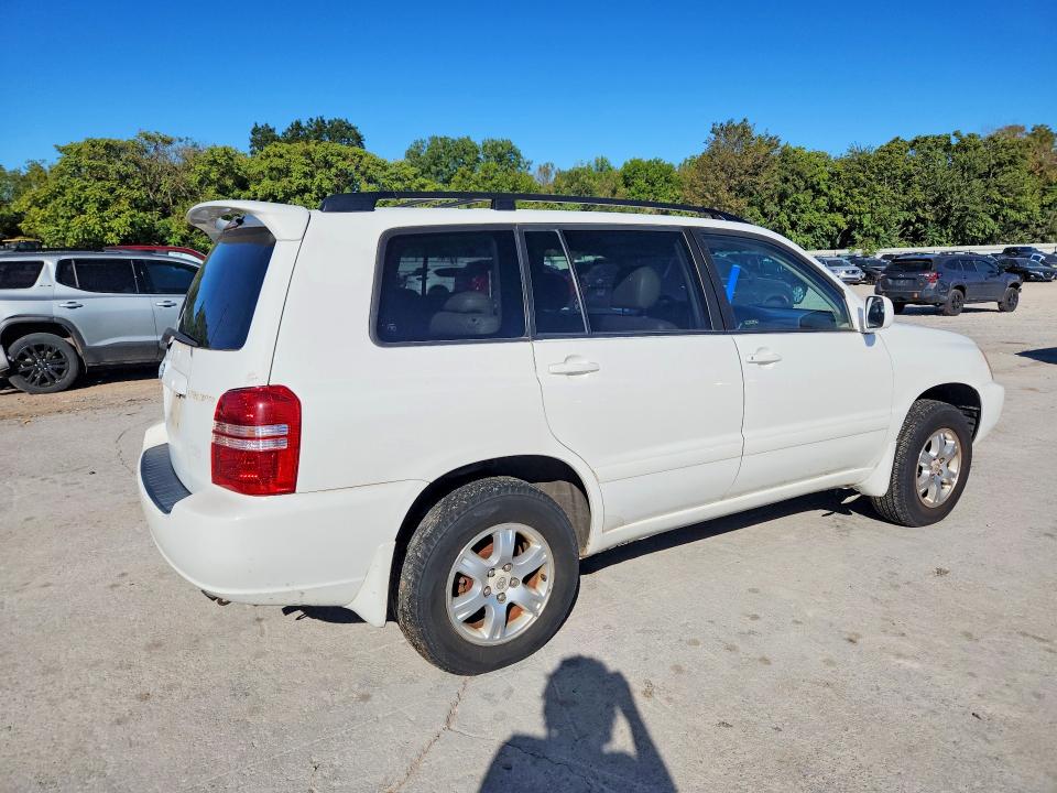 71415616 :رقم المزاد ، JTEHF21AX20062198 vin ، 2002 Toyota Highlander مزاد بيع