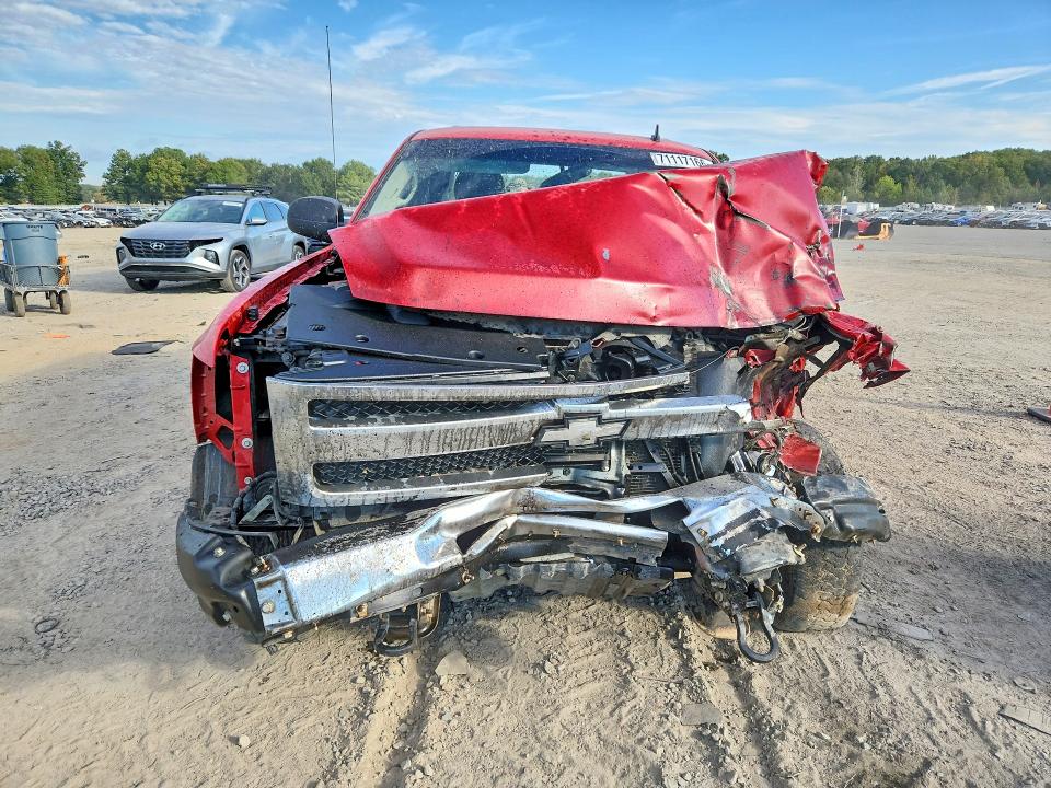 Продажа на аукционе авто 2011 Chevrolet Silverado, vin: 3GCPCSE03BG318235, номер лота: 71117166