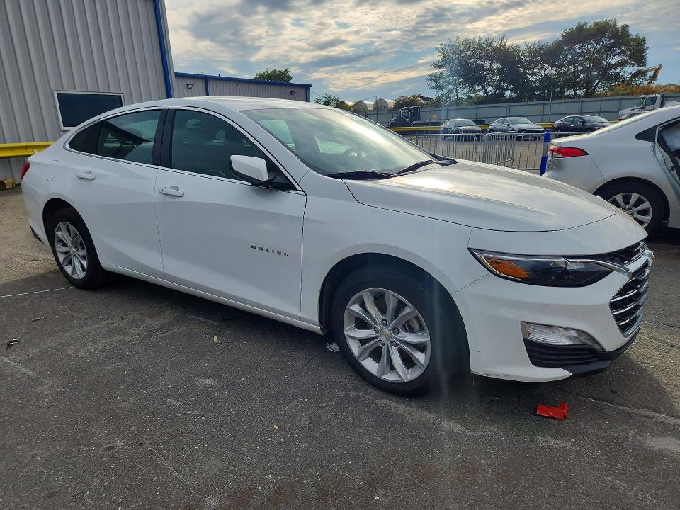 2025 Chevrolet Malibu მანქანა იყიდება აუქციონზე, vin: 1G1ZD5ST4SF129772, აუქციონის ნომერი: 71480636