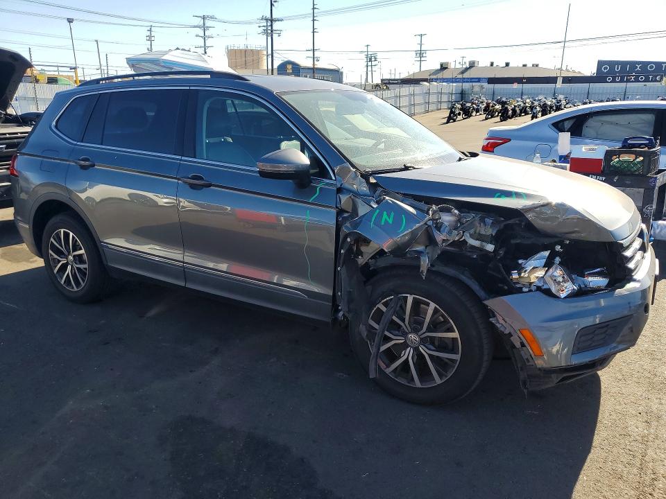 Продаж на аукціоні авто 2018 Volkswagen Tiguan, vin: 3VV3B7AX6JM192472, номер лоту: 71208996