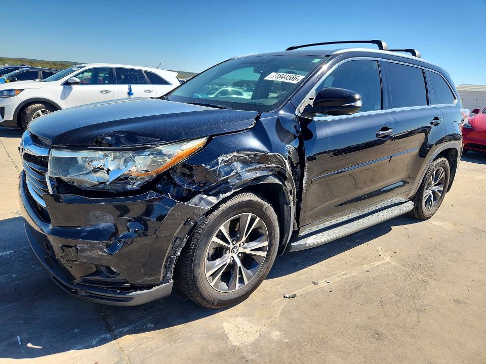 Auction sale of the 2016 Toyota Highlander, vin: 5TDKKRFH0GS135751, lot number: 71844566