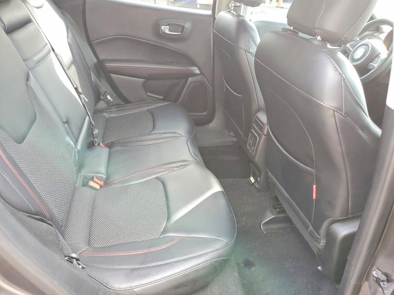 71302186 :رقم المزاد ، 3C4NJDDB2HT659590 vin ، 2017 Jeep Compass مزاد بيع