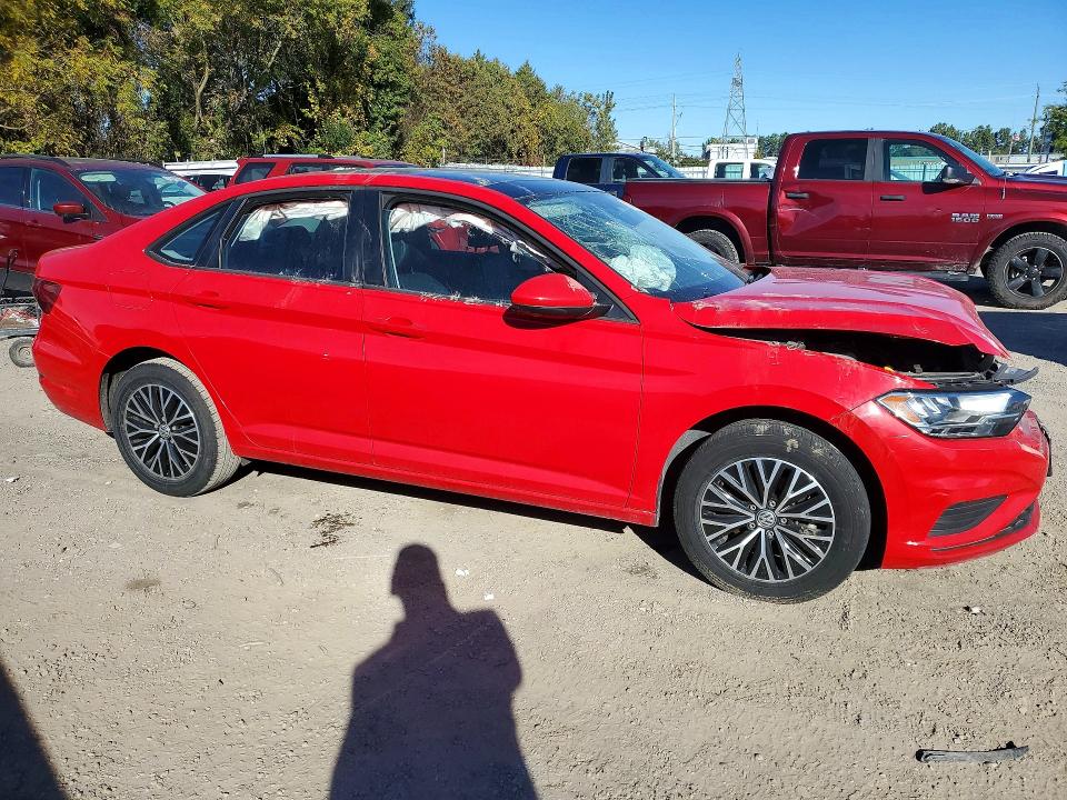 70686056 :رقم المزاد ، 3VWE57BU8MM075187 vin ، 2021 Volkswagen Jetta مزاد بيع