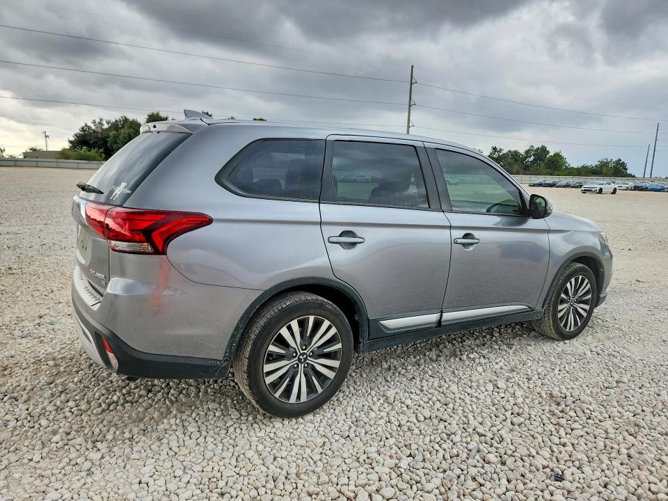 Продаж на аукціоні авто 2019 Mitsubishi Outlander, vin: JA4AD3A3XKZ054837, номер лоту: 71196286
